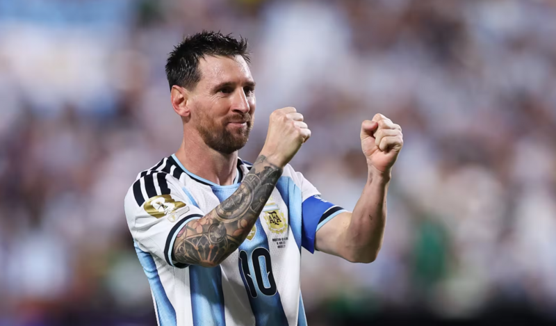 Messi đang làm bùng nổ truyền thông thế giới sau trận đấu bùng nổ. Ảnh: FIFA.
