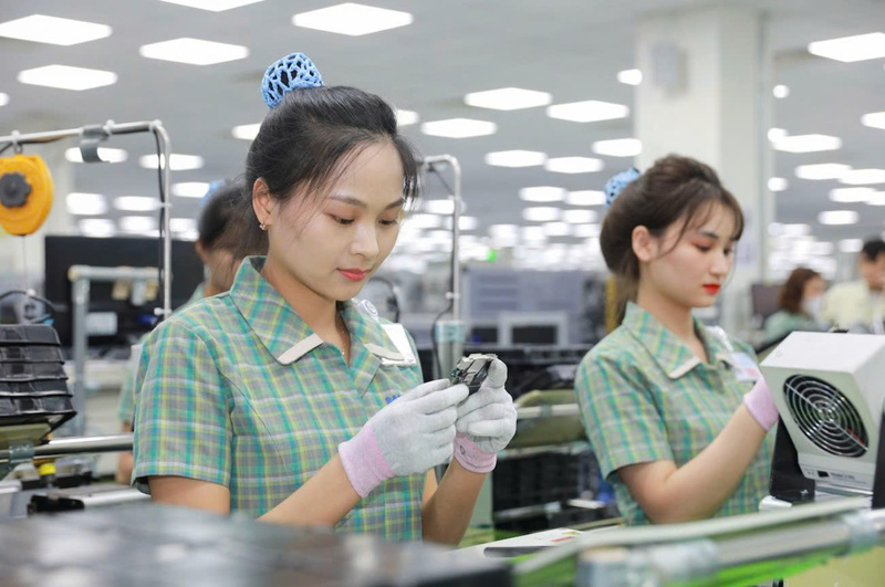 Xúc tiến thương mại kết hợp nền tảng số đang tạo thêm động lực để doanh nghiệp điện tử mở rộng thị trường, nâng cao năng lực cạnh tranh. Ảnh: Thy Lê