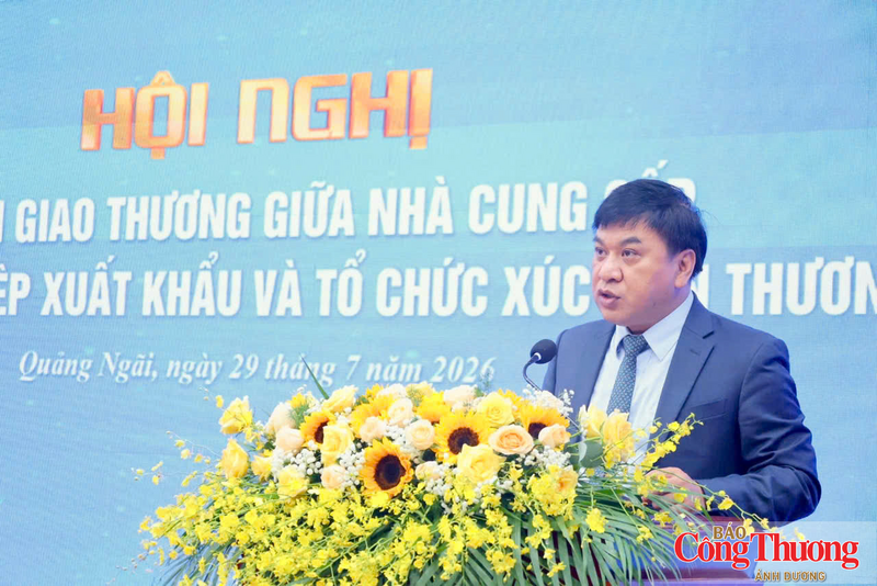 Ông Lê Hoàng Tài, Phó Cục trưởng Cục Xúc tiến thương mại (Bộ Công Thương) phát biểu tại hội nghị xúc tiến đầu tư